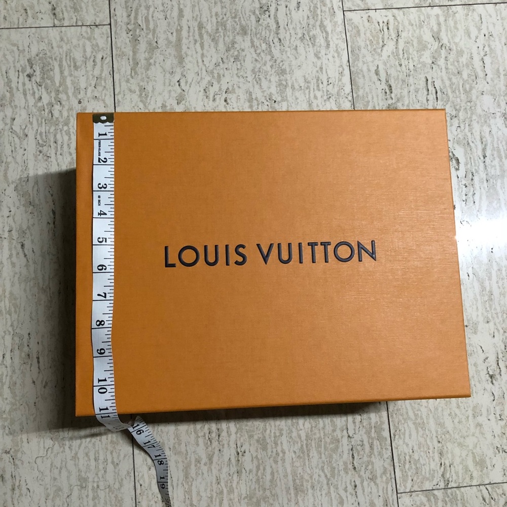 Authentic Louis Vuitton Box - Picture 3 of 8